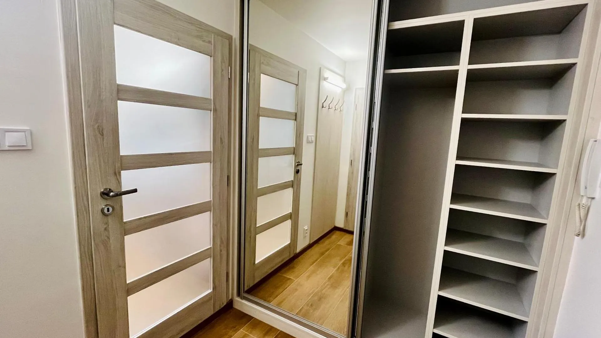Pleasant Basement Apartment Praga